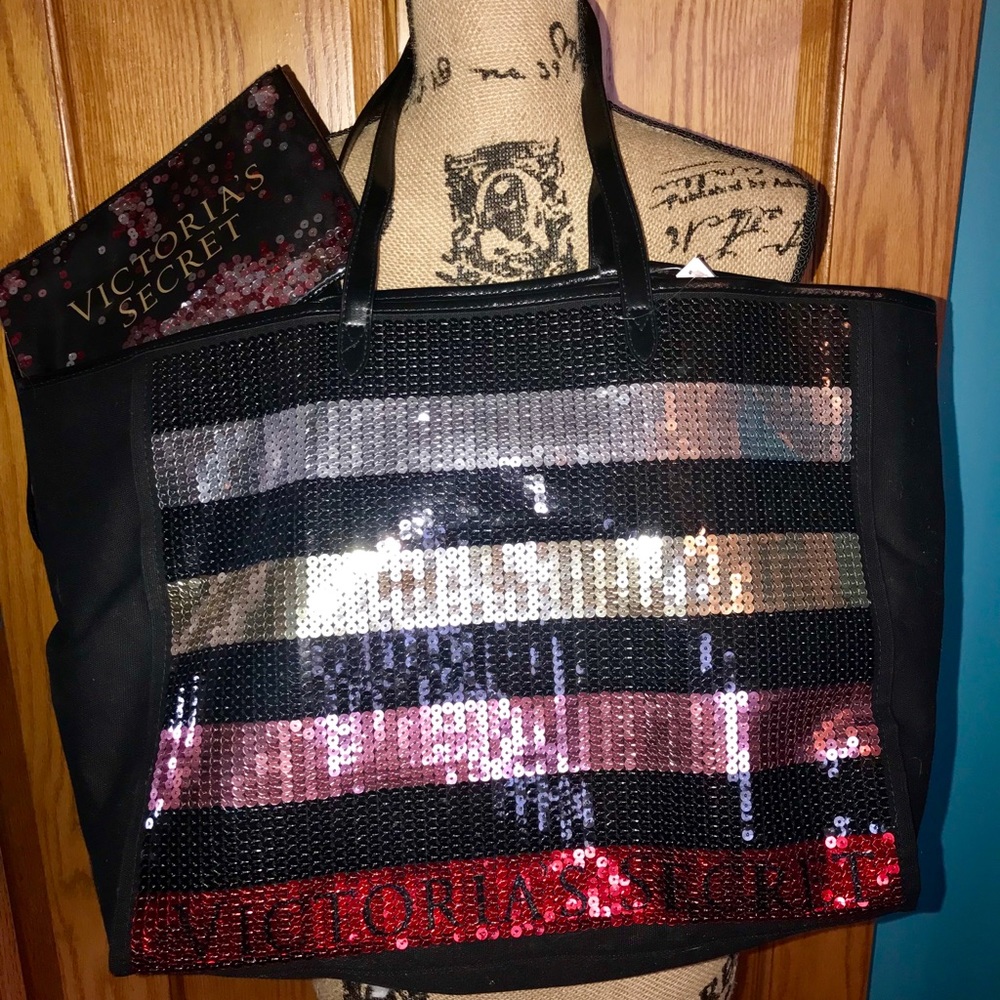 Victoria Secret Tote/matching makeup bag